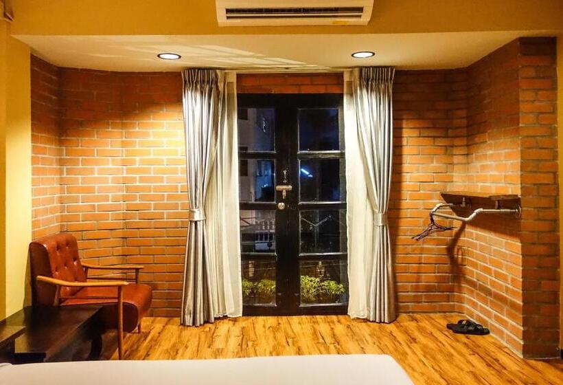 Номер Deluxe, The 8 Factory Hotel Phitsanulok