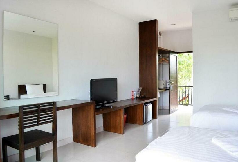 풀장 전망 디럭스 룸, The Nidhra Boutique Resort