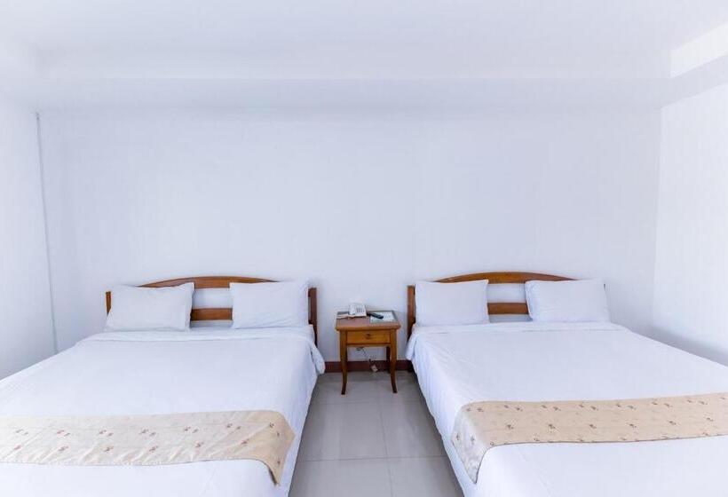 Четырехместный Номер Стандарт, Baan Suan Khun Ta And Golf Resort