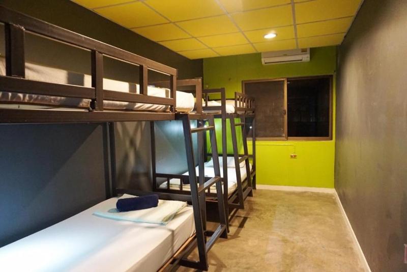 공동 객실, B&b House & Hostel