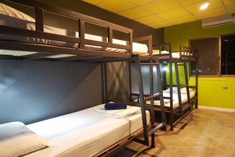공동 객실, B&b House & Hostel