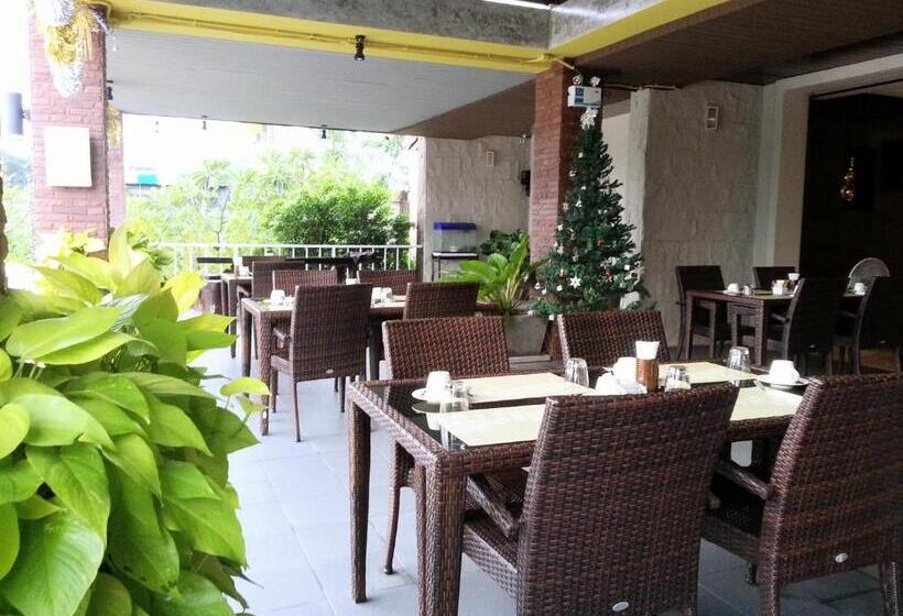 Deluxe-huone, Purimas Resortel