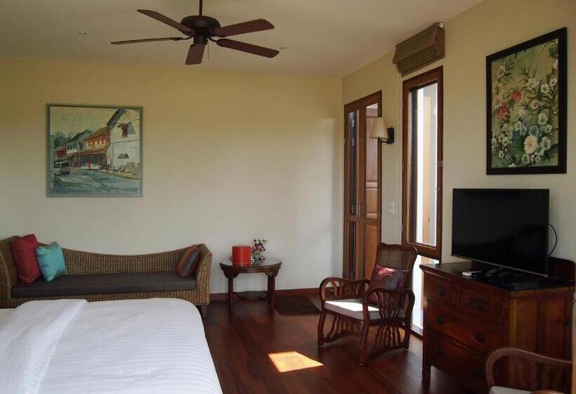 اتاق استاندارد با چشم‌انداز کوهستان, Villa Albizia, Chiang Mai