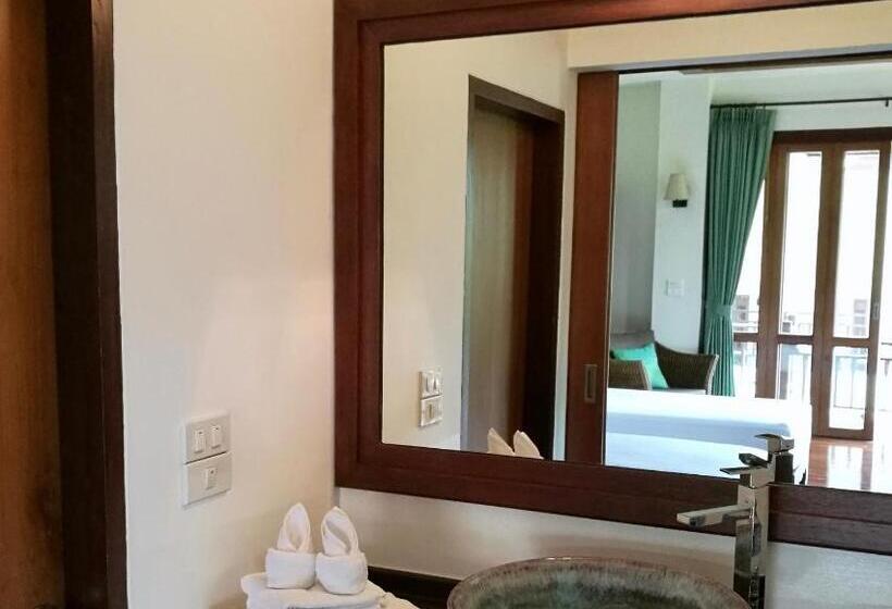 اتاق استاندارد با چشم‌انداز باغ, Villa Albizia, Chiang Mai