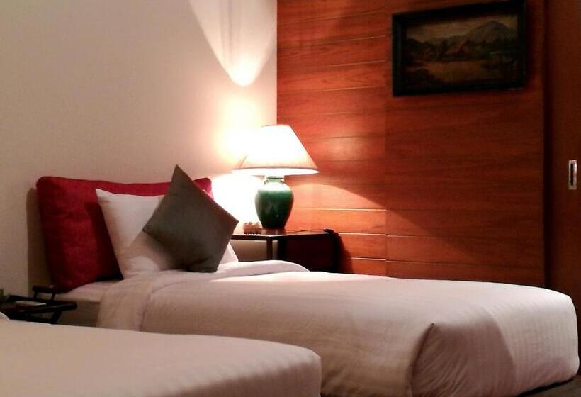 اتاق استاندارد با چشم‌انداز باغ, Villa Albizia, Chiang Mai