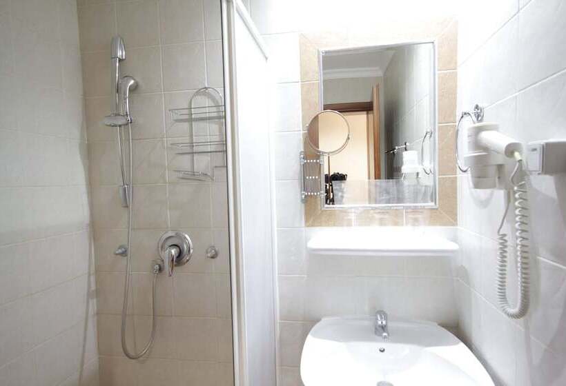 اتاق استاندارد, Junior