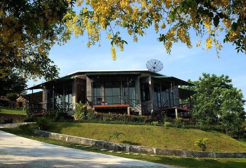 Номер Deluxe, Tonsilp Art Home
