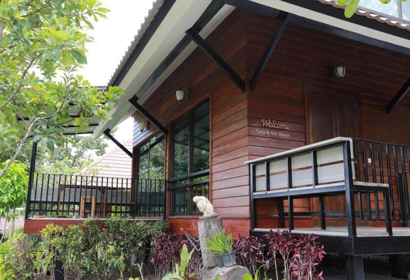 Семейное Бунгало, Tonsilp Art Home