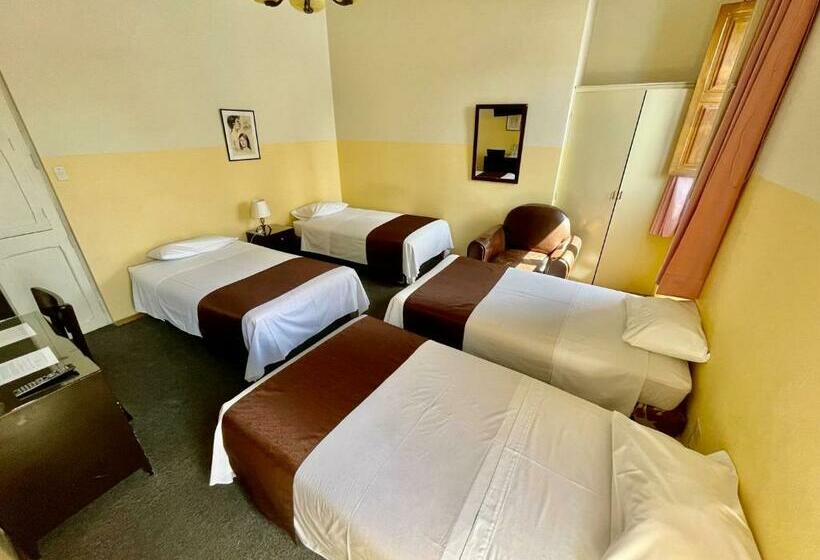 חדר סטנדרט לארבעה, Las Mercedes Hostal Residencial