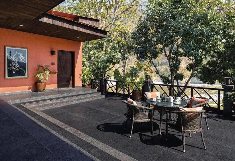 Номер Deluxe Кровать Кинг, Taj Corbett Resort And Spa Uttarakhand