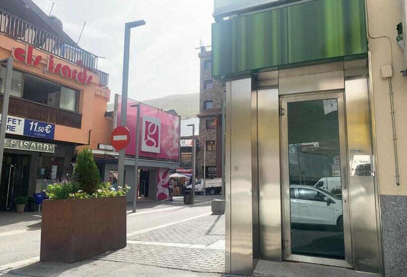 آپارتمان 2 خوابه, Apartamentos Pantebre 3000
