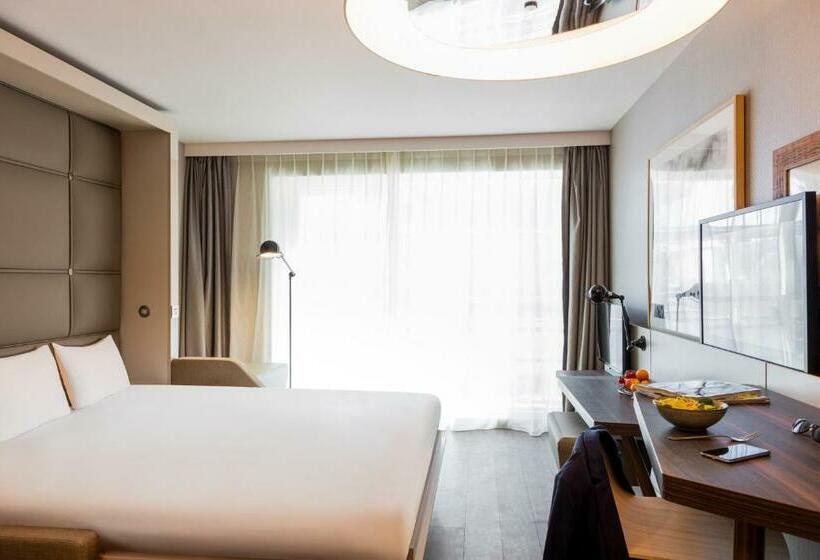 Студия Стандарт Двуспальная Кровать, Aparthotel Adagio Edinburgh Royal Mile