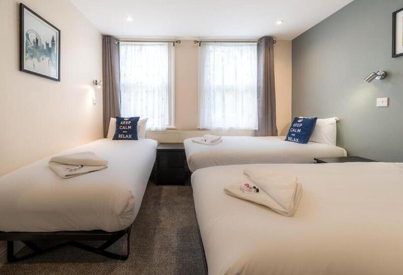 חדר סטנדרט לשלושה, Royal London Hotel By Saba