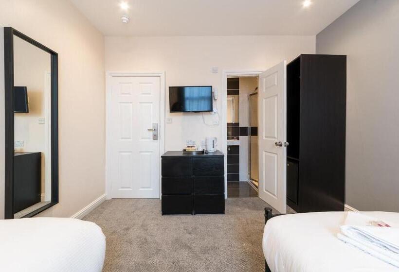 חדר סטנדרט לשלושה, Royal London Hotel By Saba