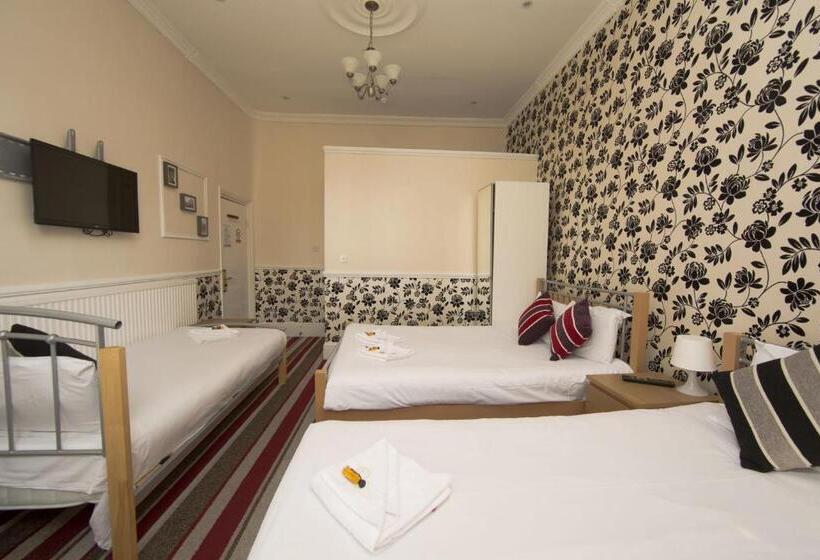 חדר משפחתי, Royal London Hotel By Saba
