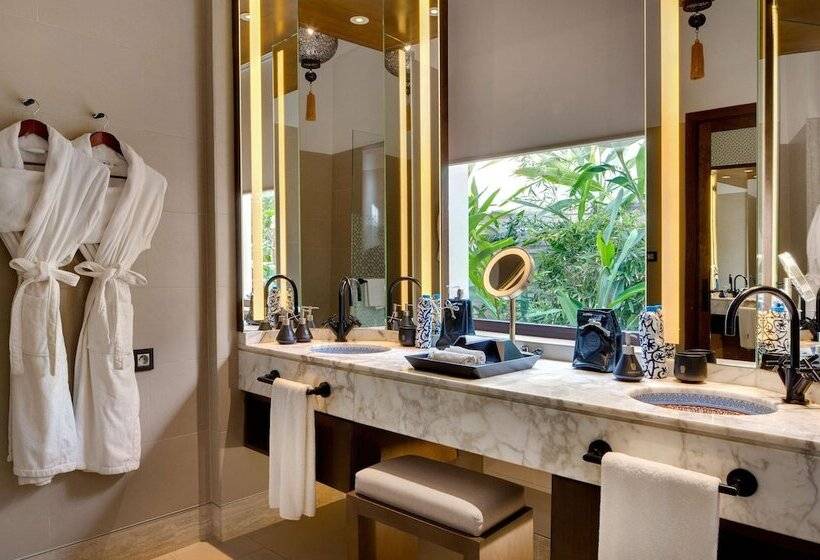 Вилла 1 Спальня Вид на Море, Banyan Tree Tamouda Bay