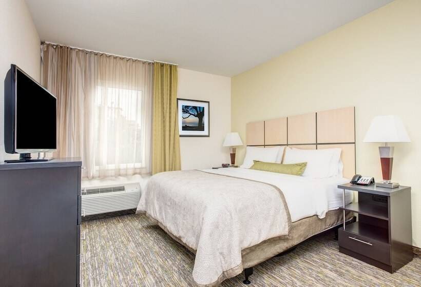Люкс, Candlewood Suites Cut Off   Galliano, An Ihg