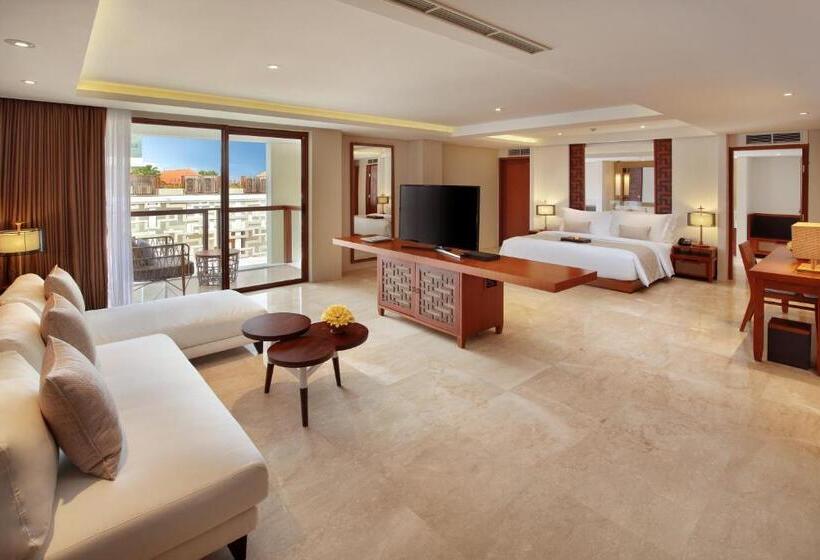 سوییت لوکس, The Bandha Hotel & Suites