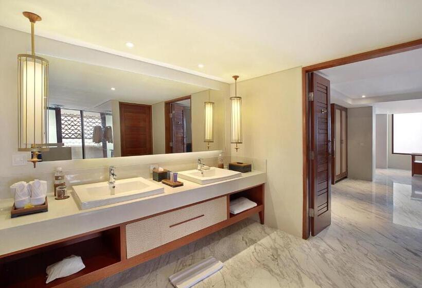 سوئیت با چشم‌انداز دریا و هیدروماساژ, The Bandha Hotel & Suites