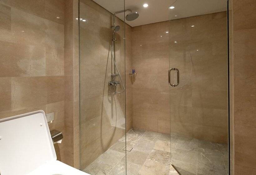 Номер Премиум, The Bandha Hotel & Suites