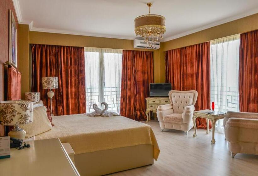 Люкс Повышенной Комфортности, Phoenicia Luxury