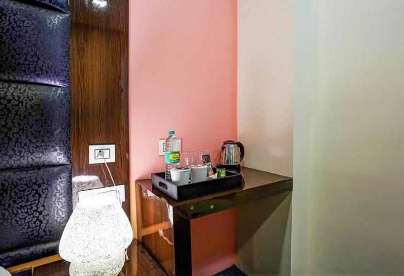 Трехместный Номер Deluxe, Collection O Riveria Resort