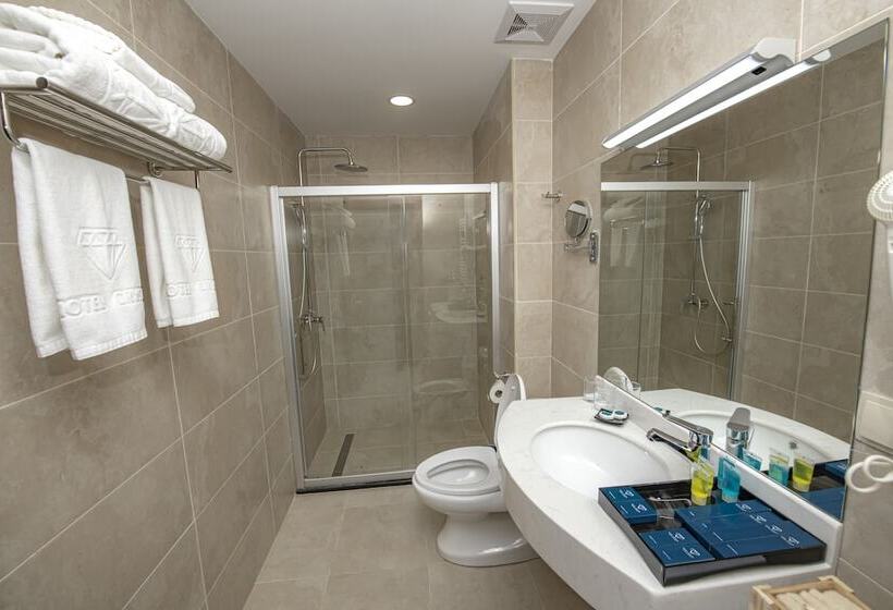اتاق استاندارد, Crystal Hotel & Spa