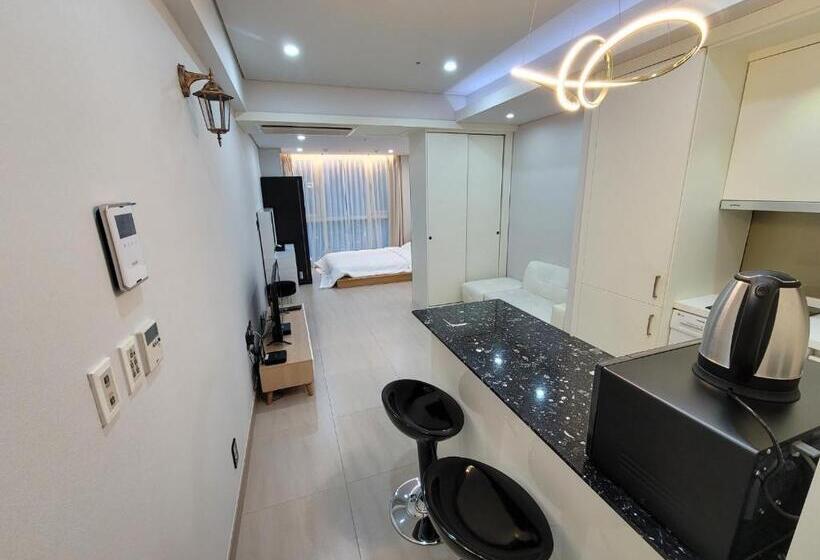 اتاق لوکس, W Residence Hotel Centum City