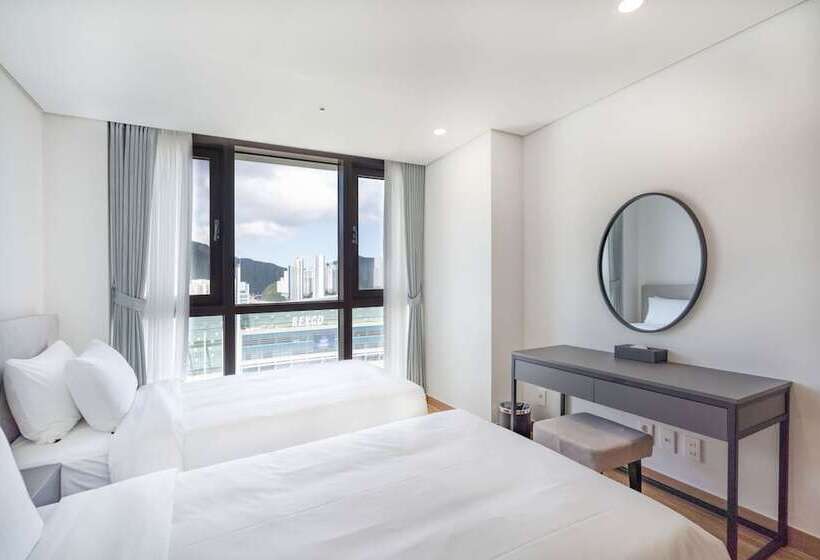 اتاق لوکس, W Residence Hotel Centum City