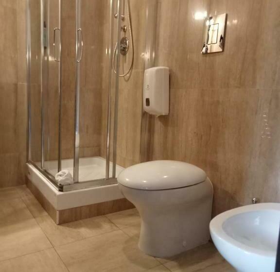 اتاق استاندارد چهار تخته, Porta Rivera Plesso Stazione