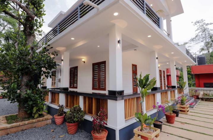 Вилла 3 Спальни, Greenfield Homestay