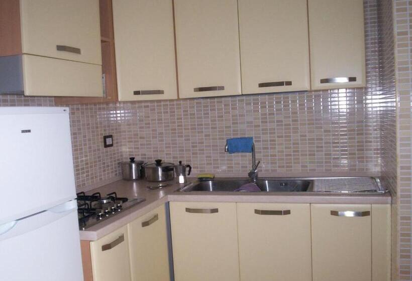 Апартаменты 1 Спальня Нижний Этаж, Residence Nettuno