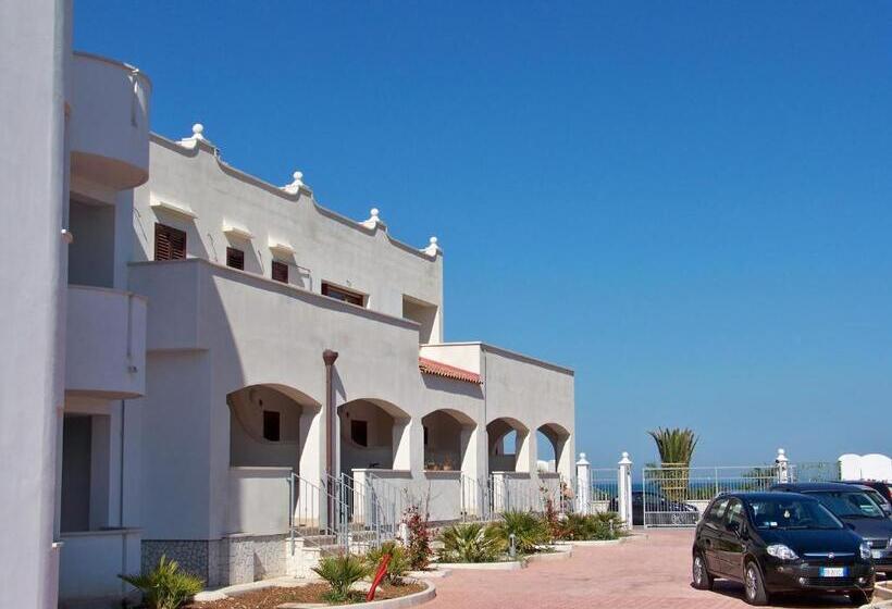Апартаменты 1 Спальня Нижний Этаж, Residence Nettuno