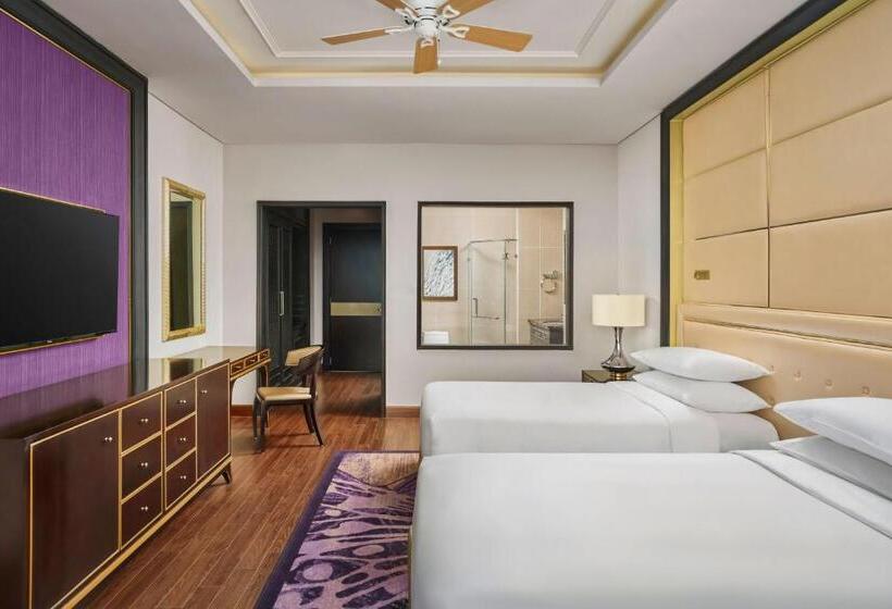 Номер Клуб, Sheraton Can Tho