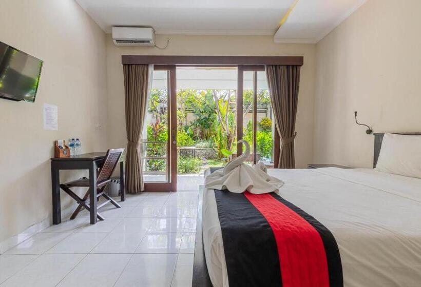 Номер Deluxe Вид на Бассейн, Puri Canggu Villas & Rooms