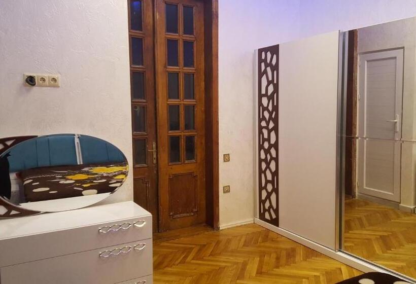 اتاق سوپریور با تخت بزرگ, Near The Sea