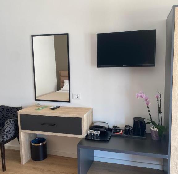 اتاق سه نفره سوپریور با چشم‌انداز دریا, Augusto Rooms
