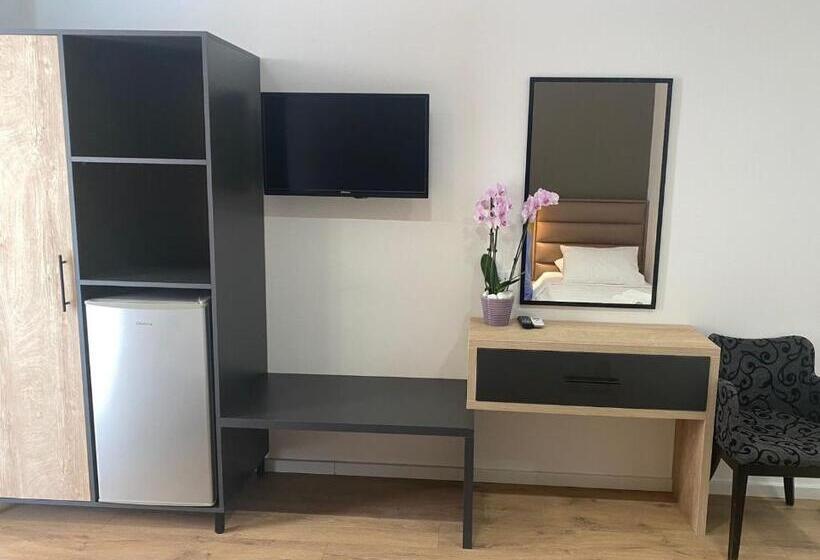 اتاق سه نفره دلوکس با چشم‌انداز دریا, Augusto Rooms