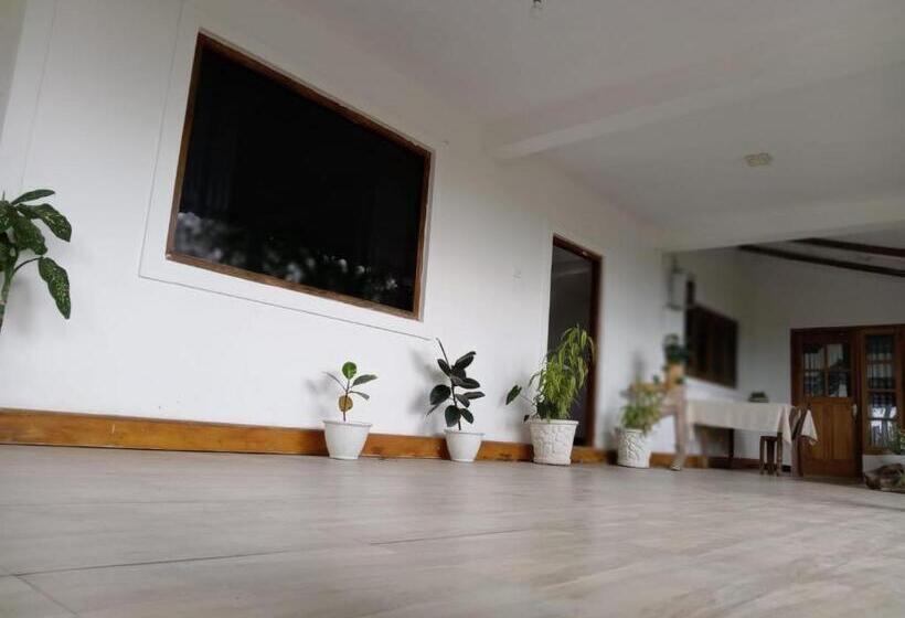 Апартаменты 1 Спальня Нижний Этаж, Diyathalawa The Mountain Lodge