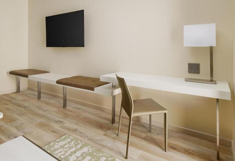 Номер Стандарт, Ac Hotel By Marriott Naples 5th Avenue