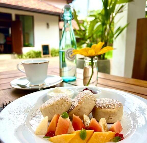Номер Стандарт с Балконом, Palm Garden Ayurveda Resort