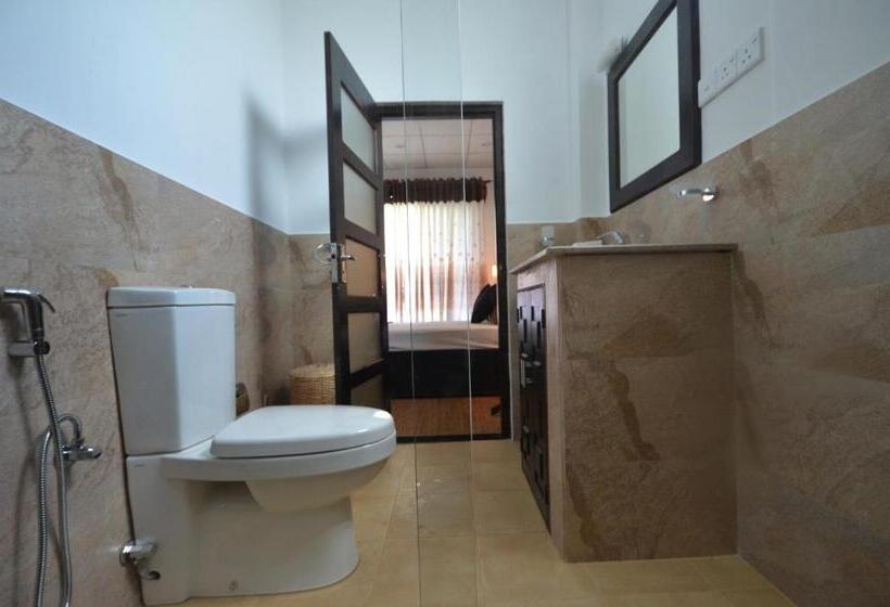 Номер Стандарт с Балконом, L&d Lodge