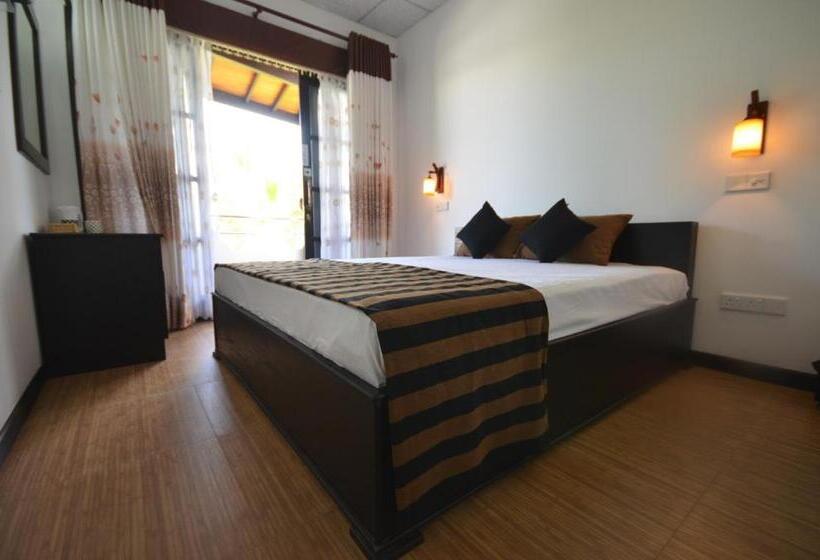 Номер Стандарт с Балконом, L&d Lodge