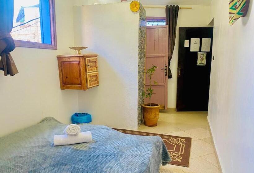 اتاق استاندارد, Tizaou Guest House