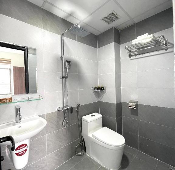 اتاق استاندارد یک نفره, Big Hotel Huế