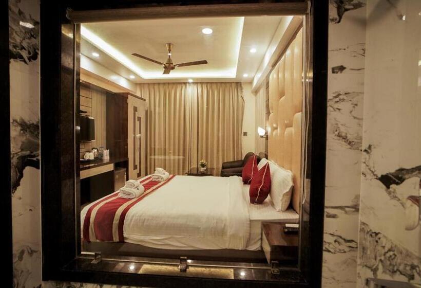 Номер Deluxe Вид на Море, Gogol Beach Resort !! Luxury Room With Mesmerizing Sunset Views & Free Parking !!