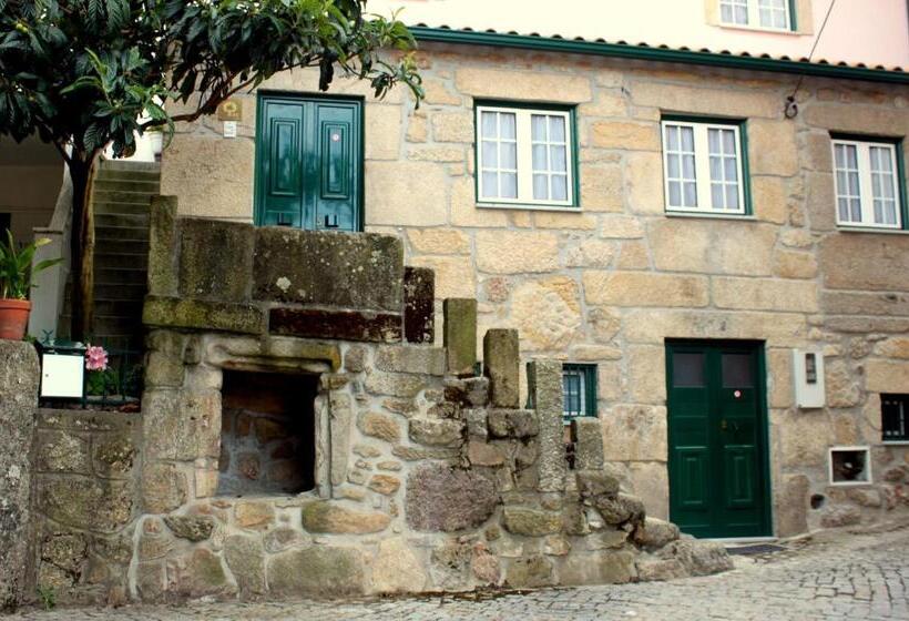 Студия Стандарт, Casas Do Toural