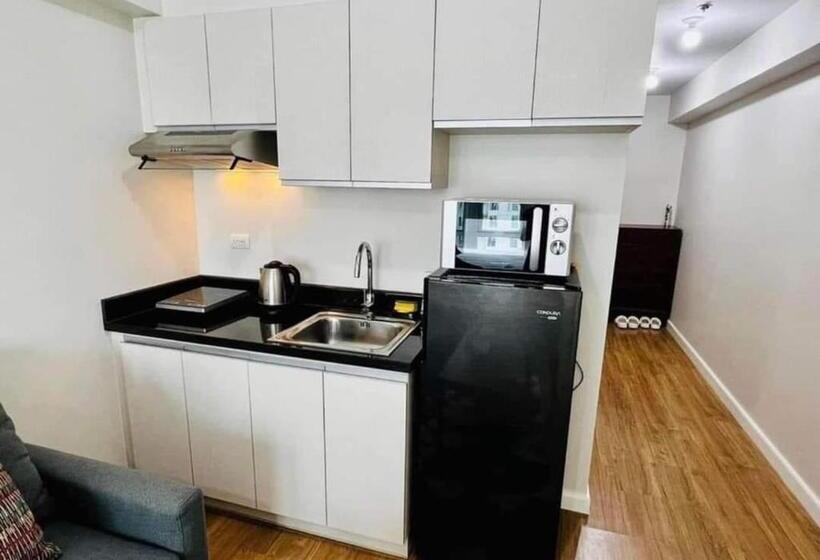 Студия Deluxe, Serene And Stylish Studio In Cebu Business Park