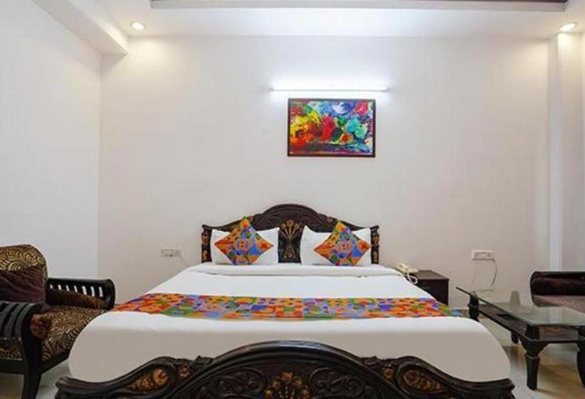 Номер Deluxe, Admire Inn Noida Sector 50