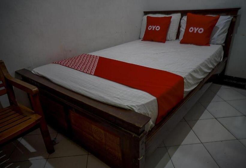 Номер Economy, Oyo 93069 Penginapan Sumber Rizki
